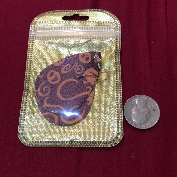 🆕 Halloween Faux Leather Earrings - Picture 5 of 5